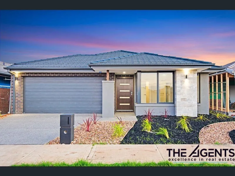 Located in the beautiful community of Grand Central.