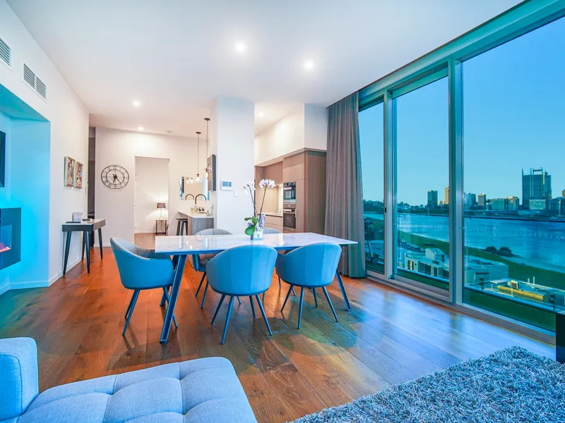 LUXURY PENTHOUSE LIVING IN SOUTH PERTH. GREAT INVESTMENT OPPORTUNITY (LEASED AT $1,500 PER WEEK)