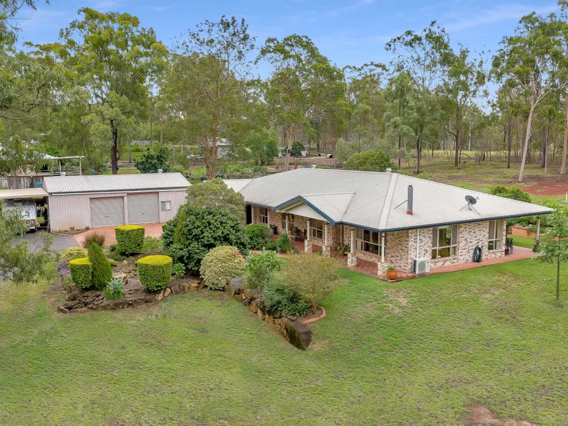 Peace & Quiet in a Fabulous Lifestyle Property