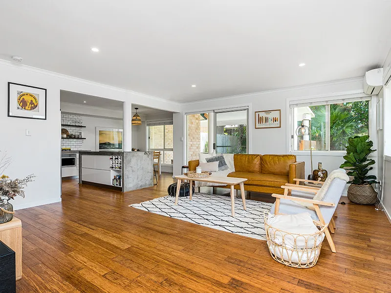 Spacious & stylish living in Suffolk Park