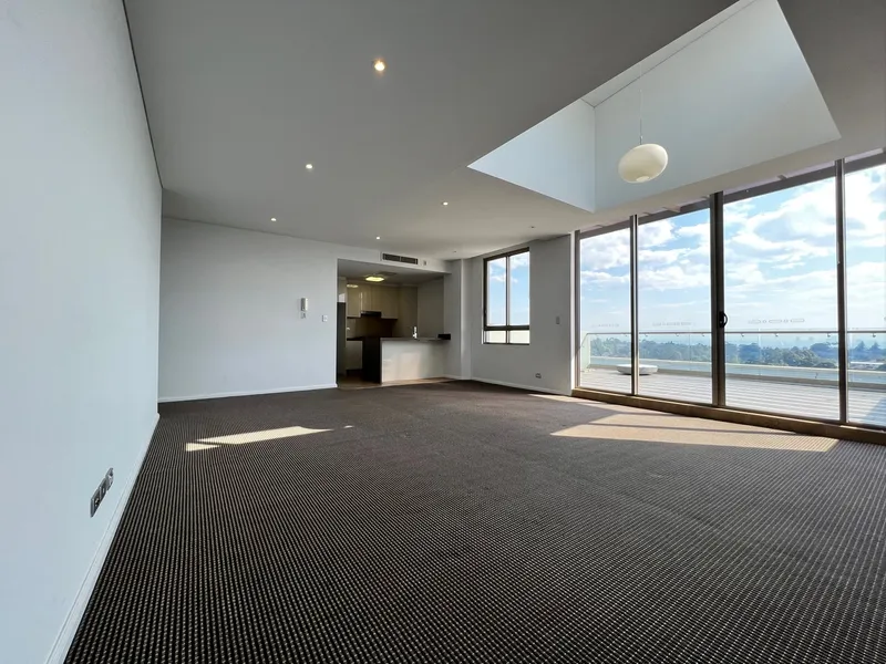 Immaculate 3-Bedroom Apartment with City Views