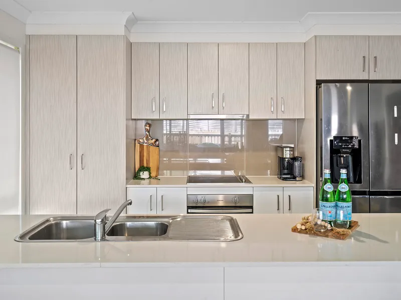 Premium position in the highly sought after pocket of Ormeau Hills! 