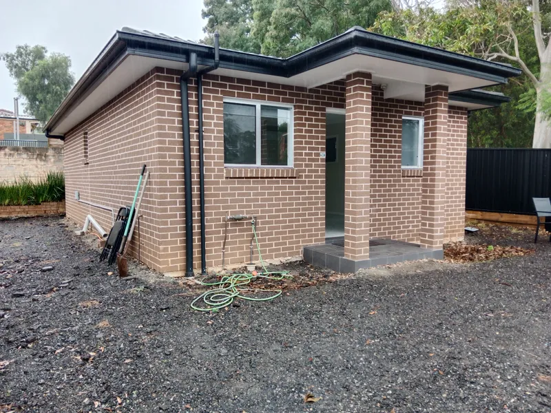 NEWLY BUILT 2 BEDROOM GRANNY FLAT!