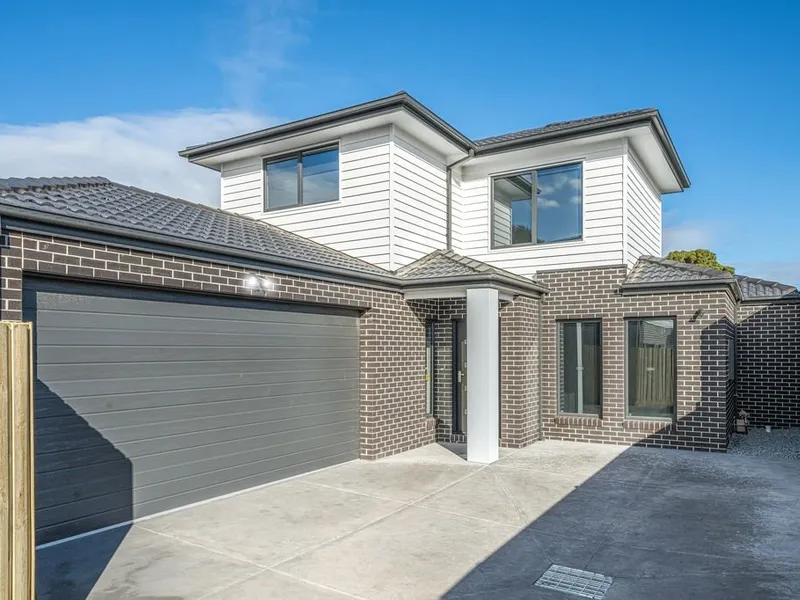 Stylish brand new townhouse with chic finishes