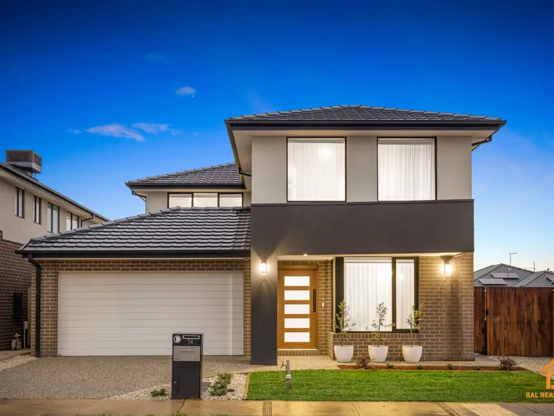 Double Storey Gem Set in the Idyllic and Beautiful Thornhill Park!