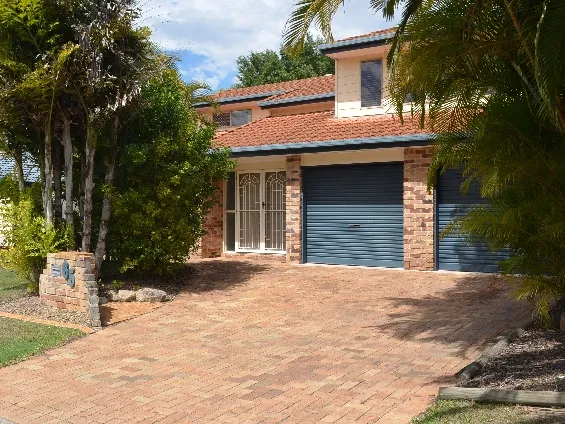 SUPERB FAMILY HOME IN GREAT NEIGHBOURHOOD