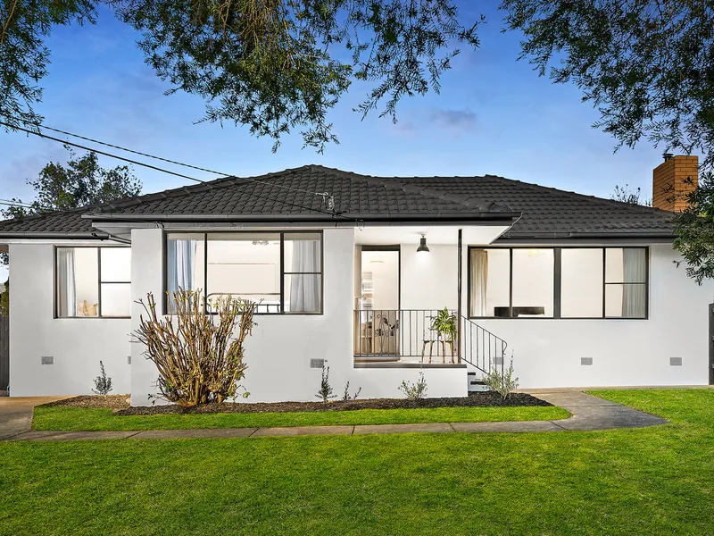 An ideal location, impressive rental history and updated allure