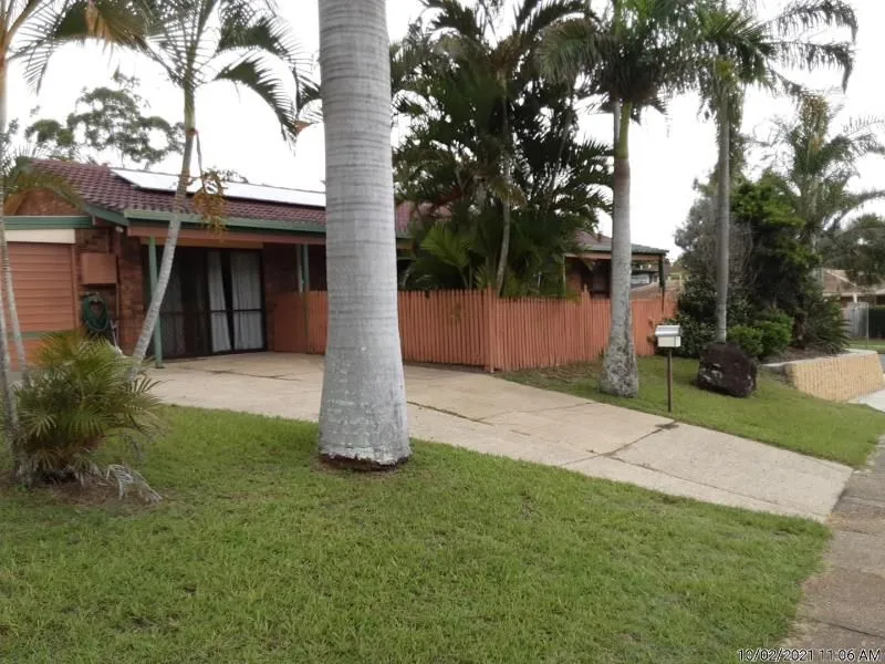 FAMILY HOME  GOOD LOCATION ALBANY CREEK 