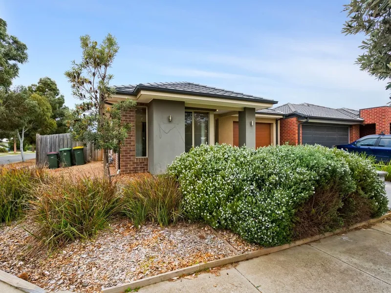 Four Bedroom Home with Park Frontage!