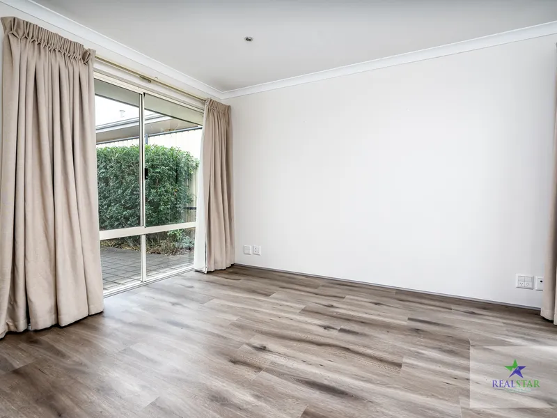 SPACIOUS 3 bed 2 bath 2 garage family home - CLARKSON