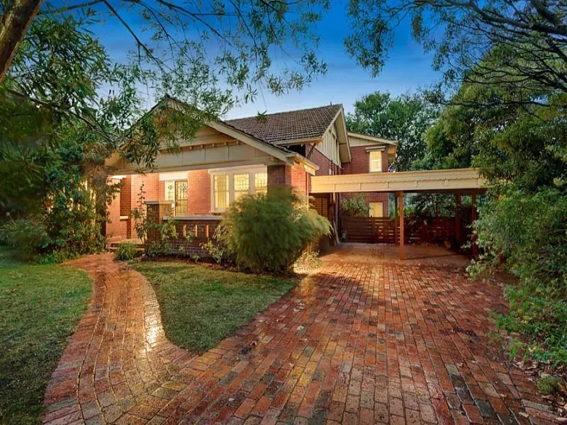Spacious and Great Location