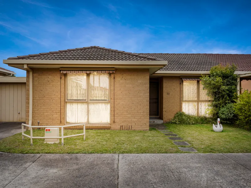 Parkside Villa of Endless Opportunities