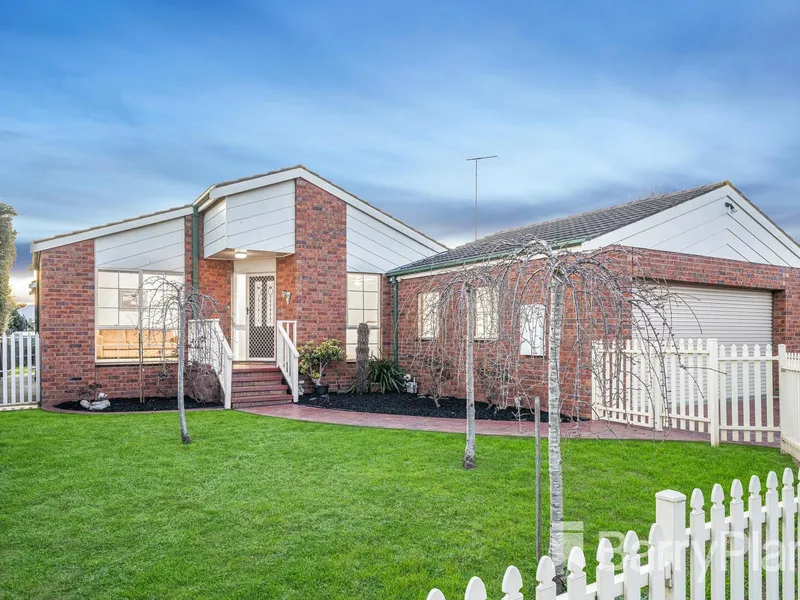 Quality family home in lifestyle location.