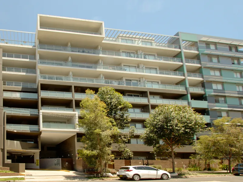 Modern 2 Bedroom 2 Bathroom Apartment at Homebush. Please contact Frank on 0466 488 888