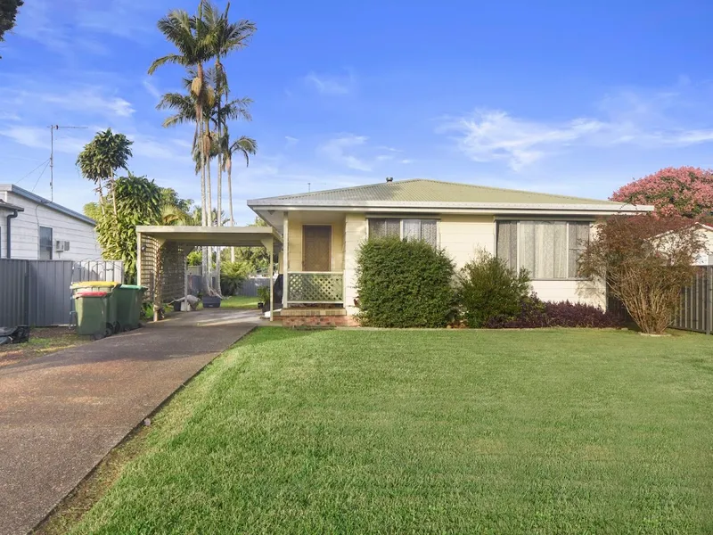 INVESTMENT OPPORTUNITY - Great location walking distance to train station and Wauchope!