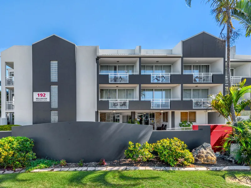 Clean, Modern Fully Furnished Apartment 2km from CBD. Price includes all bills, secure parking space and unlimited free wifi.