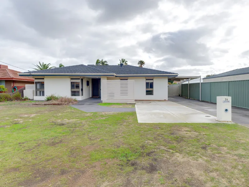 Large Family Home minutes from Beach