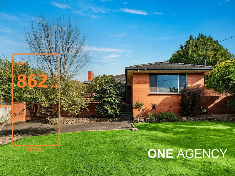 Appx. 862m2 Renovated 4 Bedroom 2 Bathroom Home With Huge Potentials!
