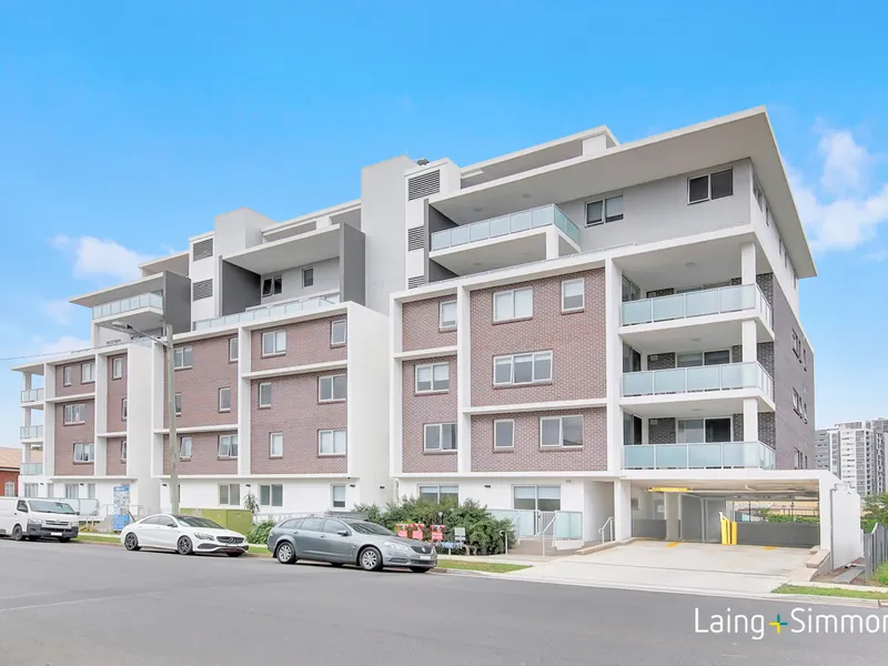 Brand New Apartments .. Walk To Station