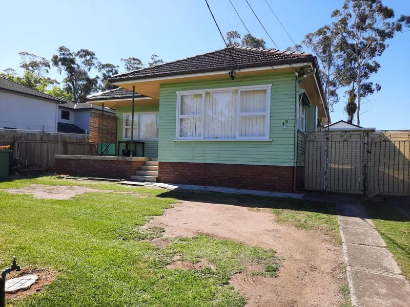 BEAUTIFULLY RENOVATED FAMILY HOME