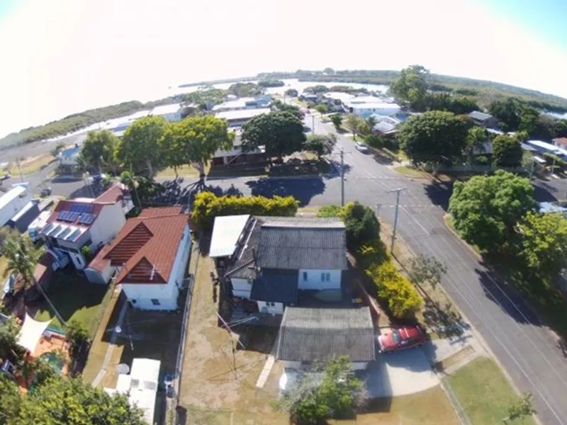 50m to Waterfront Double block in Lota with House