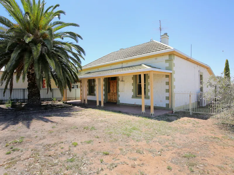 Charming stone home to invest or make your own