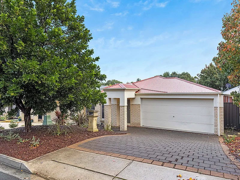 Presented to perfection, prominently located - we have everything you need right here!