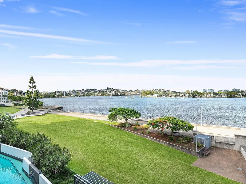 Exclusive fully furnished river front apartment