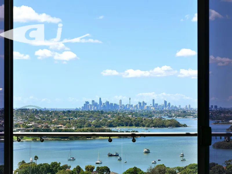 Awe-Inspiring Panoramic City and Water Views