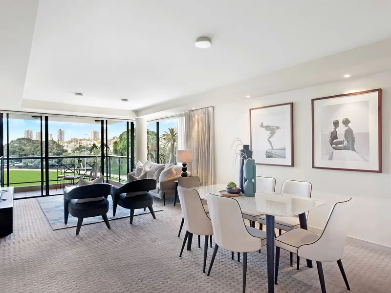 Luxurious 2 bedroom apartment in the exclusive Marina One