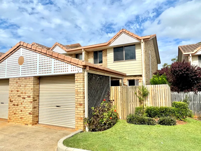 Refurbished Townhouse - Central Wellington Pt