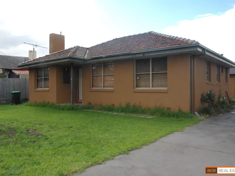 A THREE BEDROOM BEAUTY!