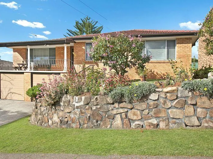 Fully Furnished Room - All Bills Included **1ST WEEK'S RENT FREE**