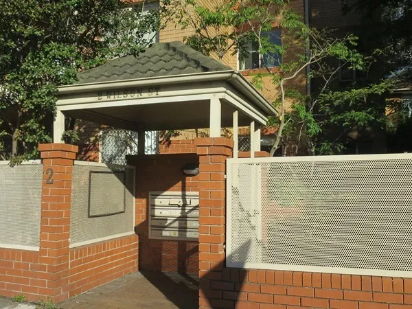 2 Bedroom Apartment In Chatswood For Lease 