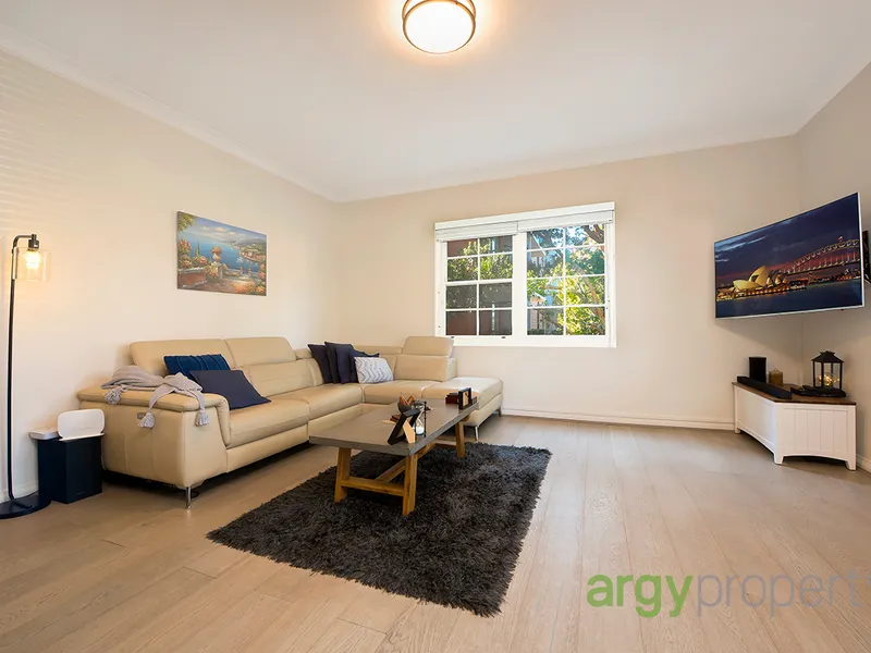 Move-in Ready - Superbly Renovated, Peaceful House Style Layout  