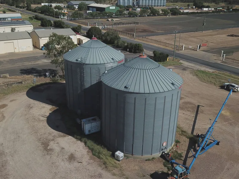 GRAIN STORAGE COMPLEX -   1.218HA   -                  TOWN COMMON ROAD GOONDIWINDI