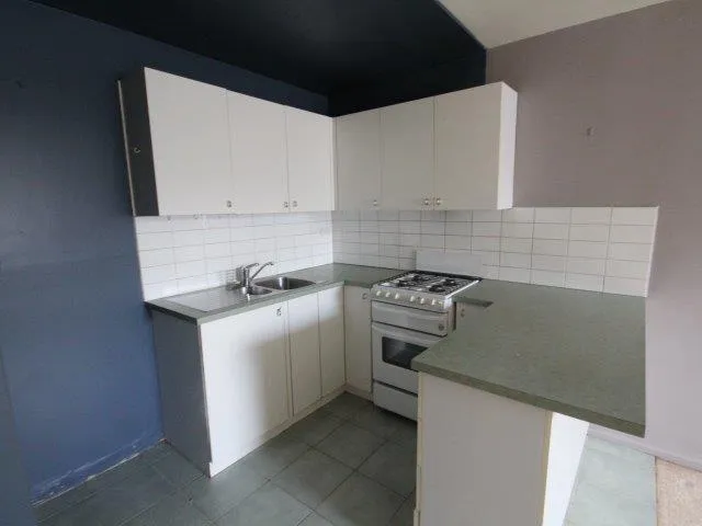 FANCY A STROLL DOWN STATION STREET?