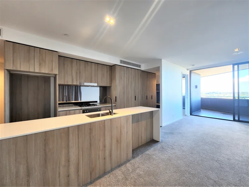 Luxury and spacious 2bed 2bath and 1car space apartment at Le Bain Available Now!!!