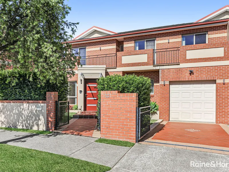 MODERN THREE BEDROOM DUPLEX! OPEN FOR INSPECTION SATURDAY 9TH OF DECEMBER @ 10:30AM - 10:45AM