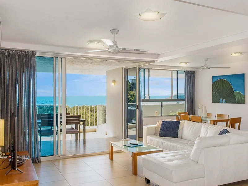 Modern, Spacious Seaview Unit