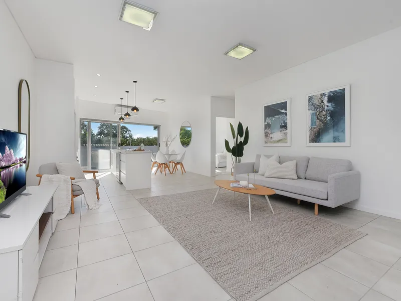 Contemporary Light Filled Apartment