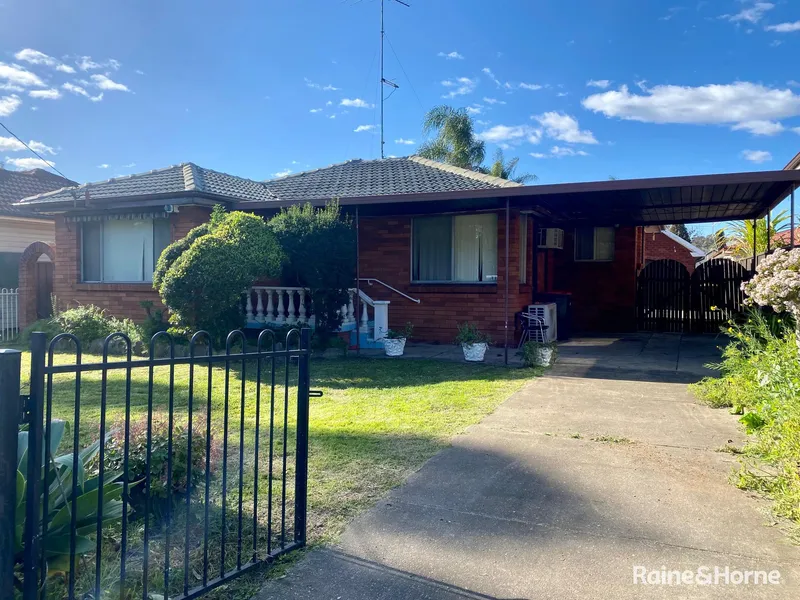 THREE BEDROOM HOME WITH GRANNY FLAT