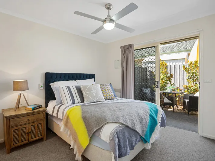 Newly Refurbished Large Unit with Open Plan Living