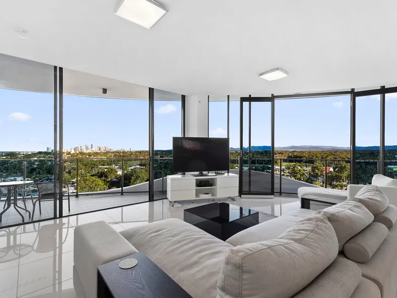 Stunning 2-bedroom unit in the formidable Waterpoint Residence