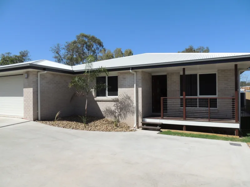 Stunning Duplex In Quiet Location