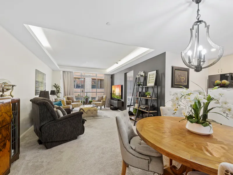 2 Bedrooms x 1-2 Car spaces Resort-style facilities - Pet Friendly 