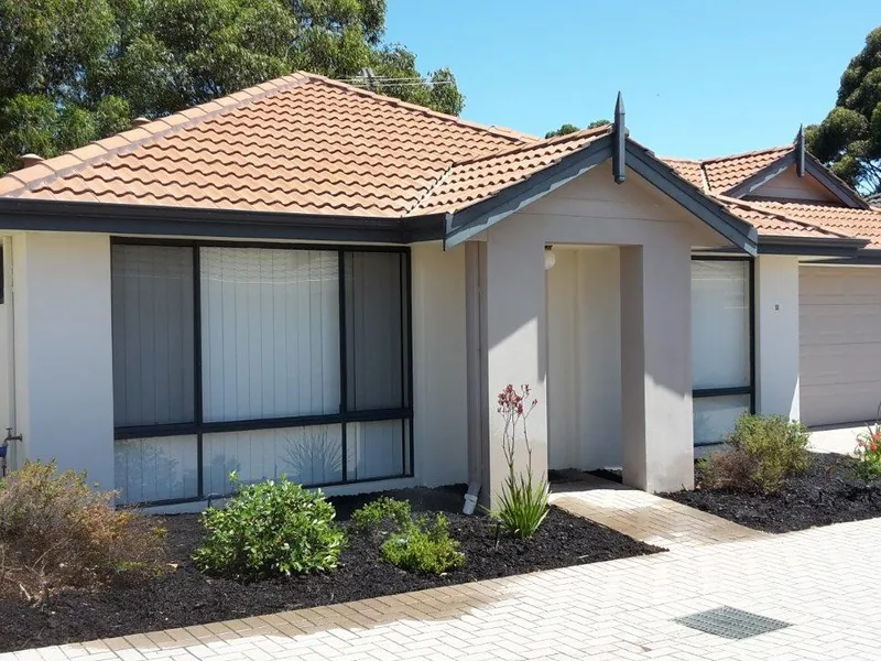 4 Bed 2 Bath Home built 2009