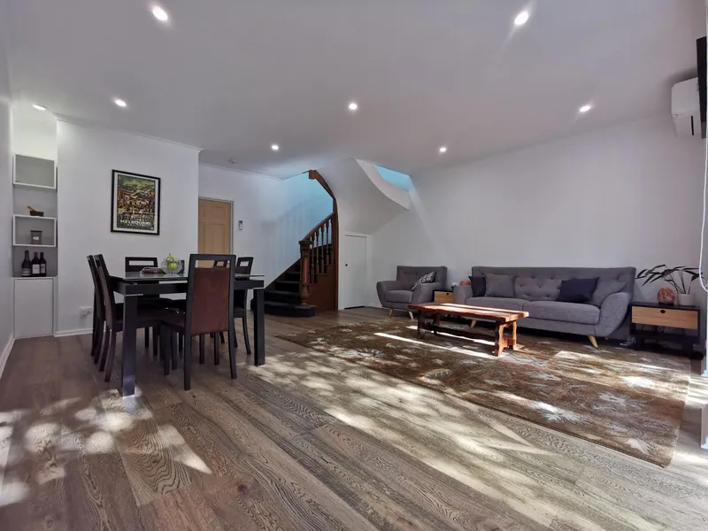 Victorian Style 3 Bedroom Townhouse