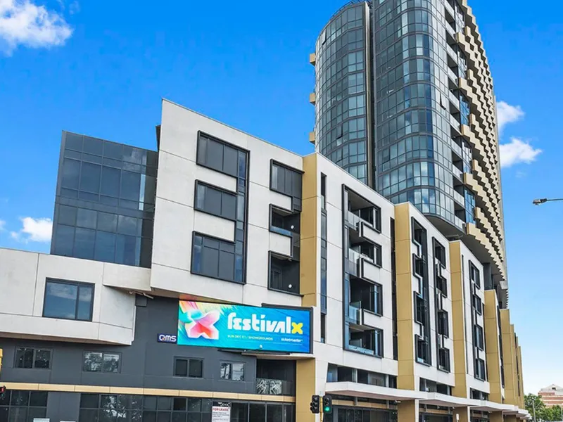 Convenience living, walk to schools, shops, and more.