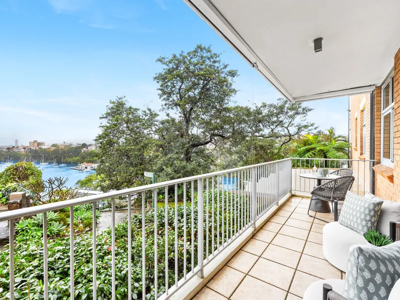 Mosman Bay views in a harbourside enclave